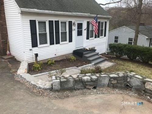 224 Anns Farm Rd, Hamden, CT, 06518-2444 | Card Image
