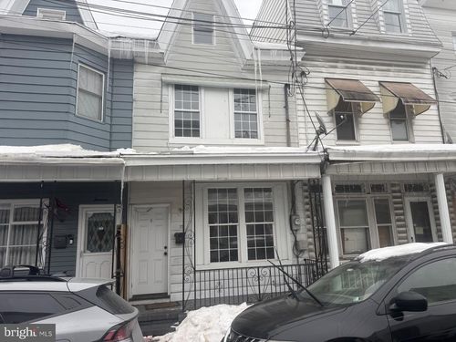 15 S White St, SHENANDOAH, PA, 17976-2372 | Card Image