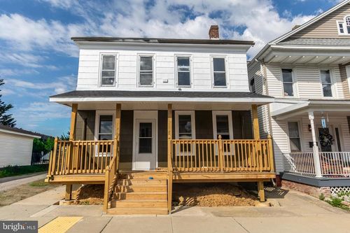 229 2nd Ave, HANOVER, PA, 17331-3639 | Card Image