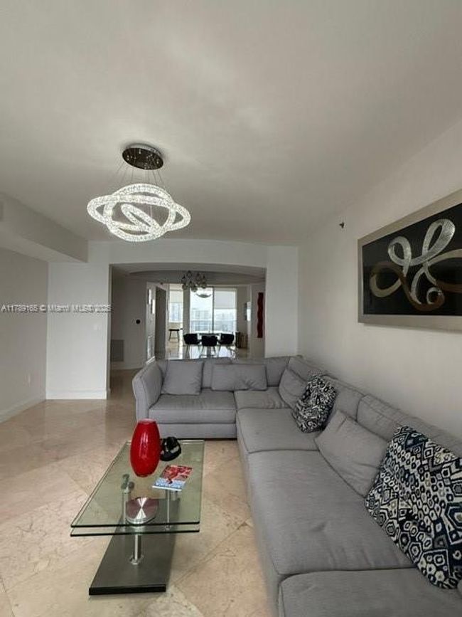 APT-2804 - 18911 Collins Ave, Condo with 2 bedrooms, 3 bathrooms and null parking in Sunny Isles Beach FL | Image 15