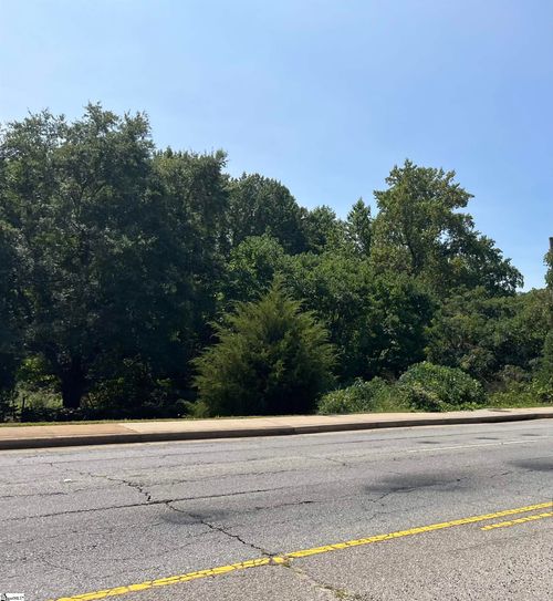 315 Gentry Memorial Hwy, Easley, SC, 29640-1133 | Card Image