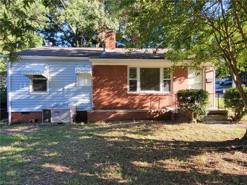 725 Cliffside Ave, High Point, NC, 27260-7434 | Card Image