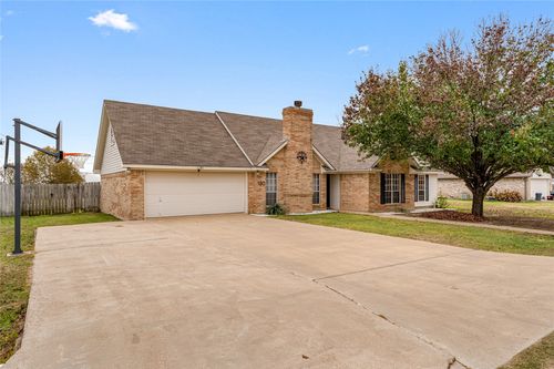 180 Quail Run Dr, Waco, TX, 76712-2939 | Card Image
