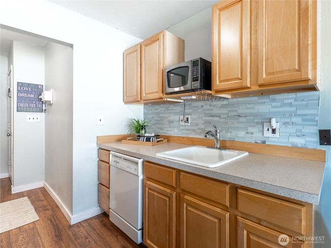 APT-21 - 10 S Cove Ave, Condo with 2 bedrooms, 1 bathrooms and 2 parking in Wenatchee WA | Image 13