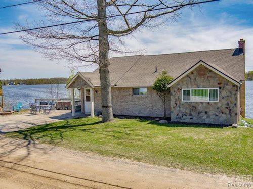 3164 Hardwood Heights Rd, Prescott, MI, 48756-9306 | Card Image