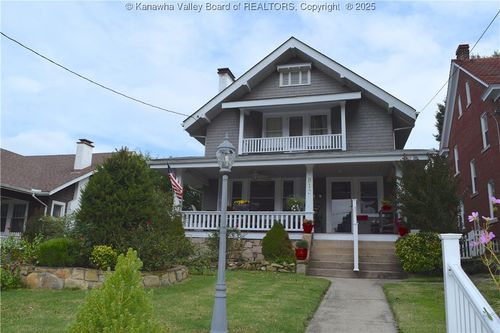 810 Maple Rd, Charleston, WV, 25302-2808 | Card Image
