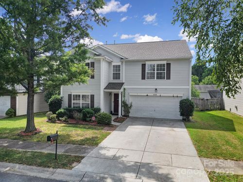 2320 Kirkgate Ln, Charlotte, NC, 28215-7811 | Card Image