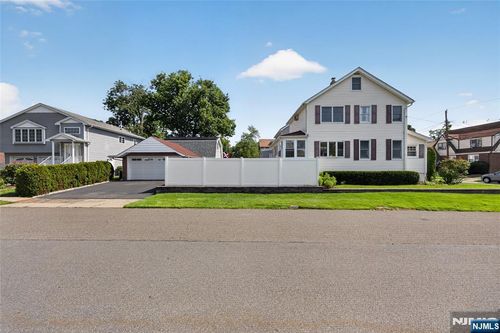 47 Colling Ave, Rochelle Park, NJ, 07662-3929 | Card Image