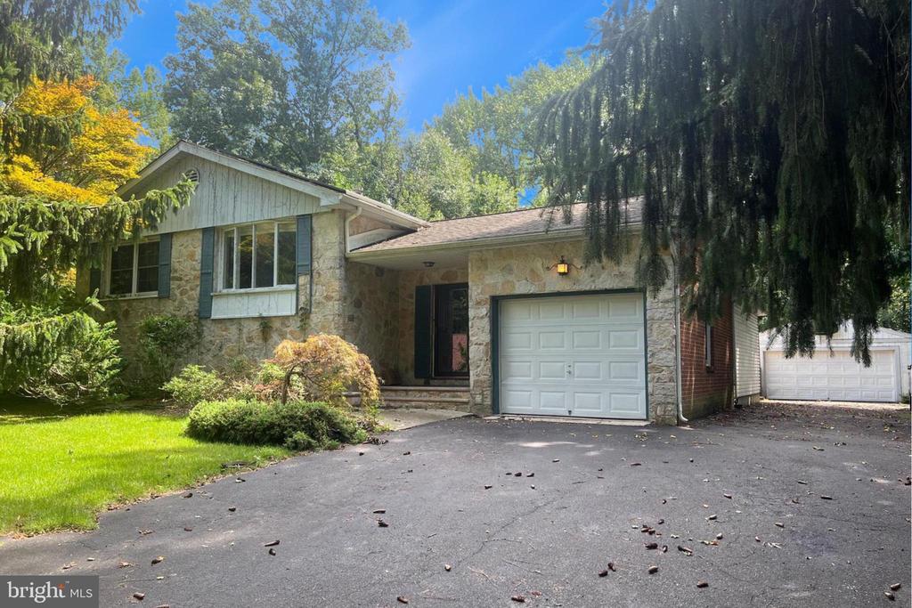 Georgia Trl, Medford, NJ 08055