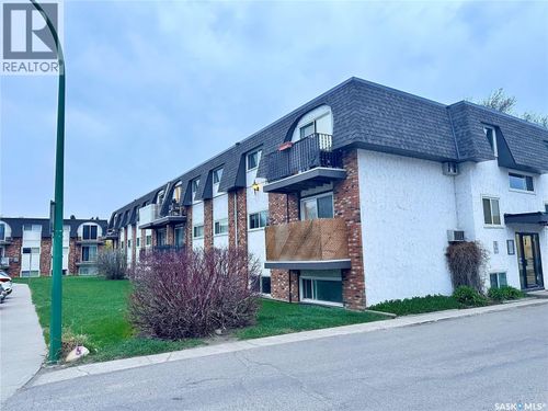 4-3625 Chaben Pl, Saskatoon, SK, S7H4E9 | Card Image