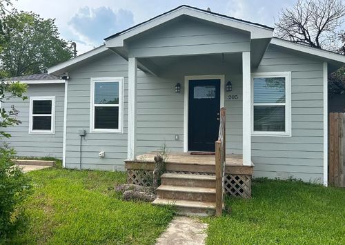 205 W 10th St, Ferris, TX, 75125-2907 | Card Image