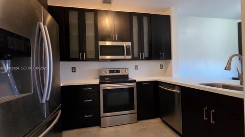 203-1-17820 Nw 73rd Ave, Hialeah, FL, 33015 | Card Image