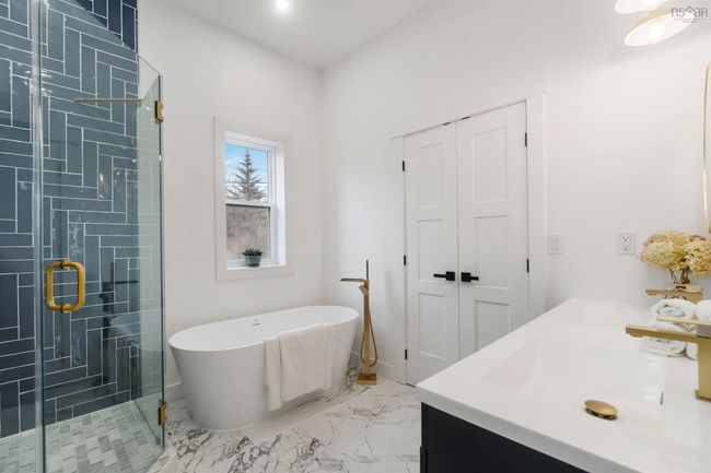 1605 Terence Bay Rd, House other with 4 bedrooms, 4 bathrooms and null parking in Terence Bay NS | Image 12