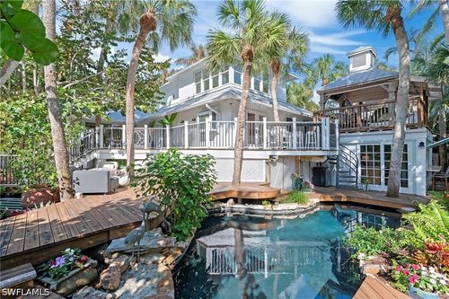 61 12th Ave S, NAPLES, FL, 34102-7001 | Card Image