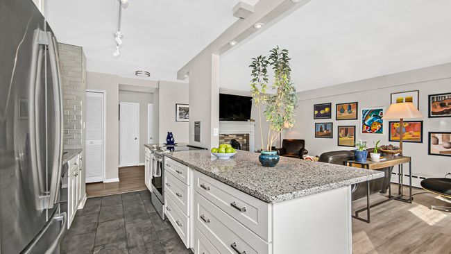 APT-17N - 3420 N Lake Shore Dr, Condo with 2 bedrooms, 2 bathrooms and 1 parking in CHICAGO IL | Image 6