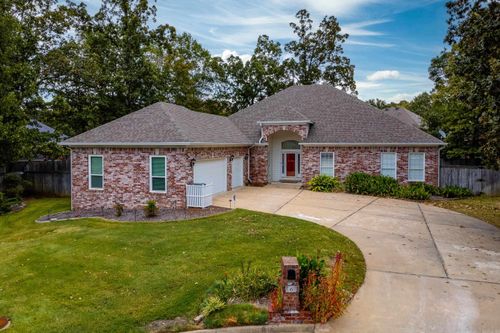 6 Gravelle Dr, Little Rock, AR, 72223-9117 | Card Image