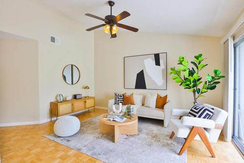 500 Shadowgraph Dr, San Jose, CA, 95110-3569 | Card Image