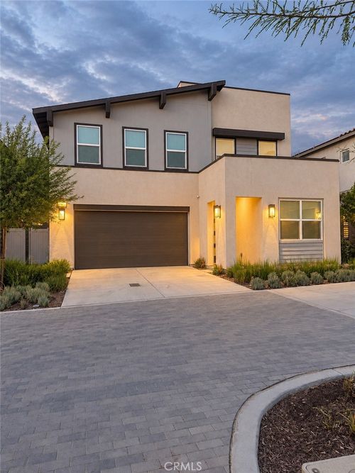 15946 Caterpillar Dr, Fontana, CA, 92336-5589 | Card Image