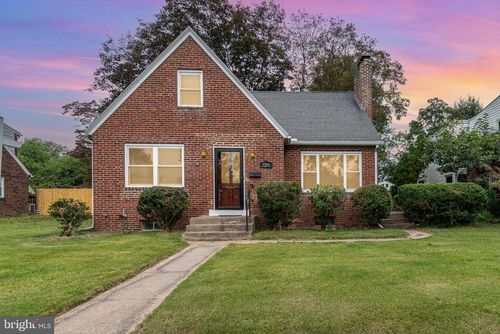 3204 Meadow Ln, HARRISBURG, PA, 17109-4616 | Card Image