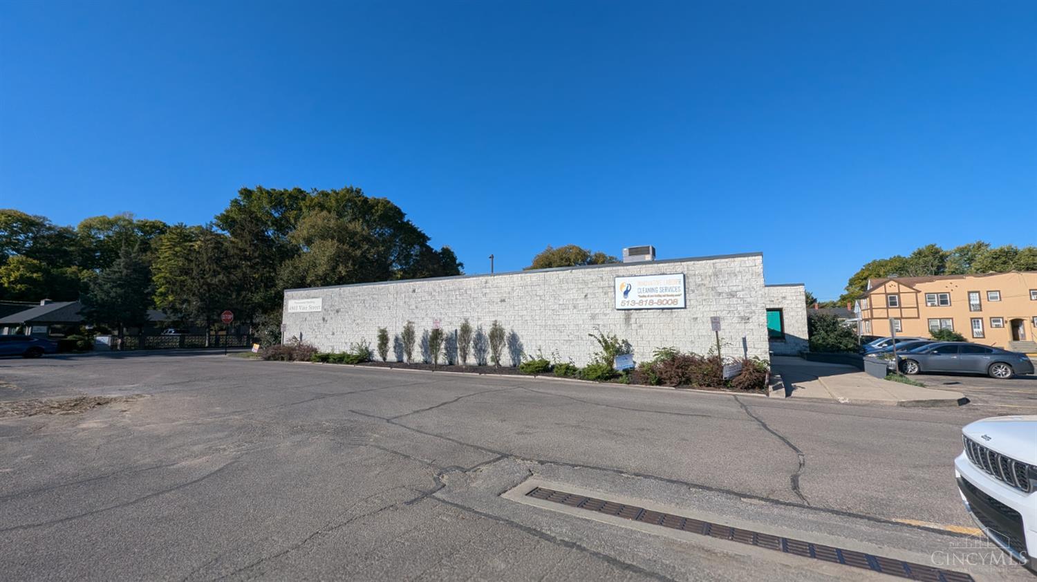 Commercial Sale in St Bernard 3