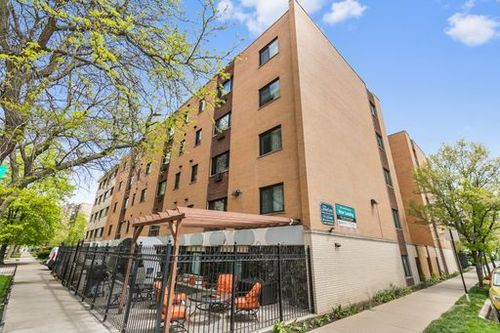 gn-6201 N Kenmore Ave, Chicago, IL, 60660-2111 | Card Image