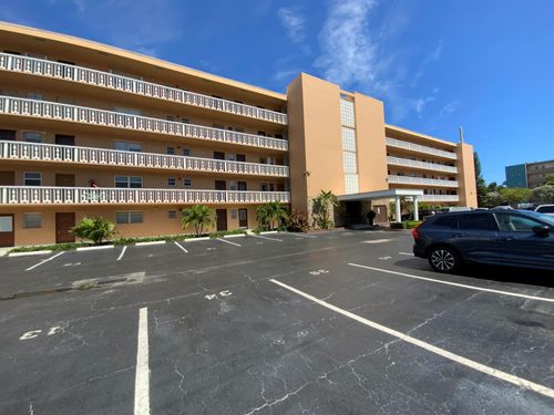 apt-407-219 Ne 14th Ave, Hallandale Beach, FL, 33009-7422 | Card Image