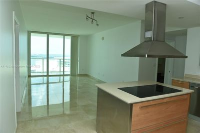 1703 - 218 Se 14th St, Condo with 2 bedrooms, 2 bathrooms and null parking in Miami FL | Image 3