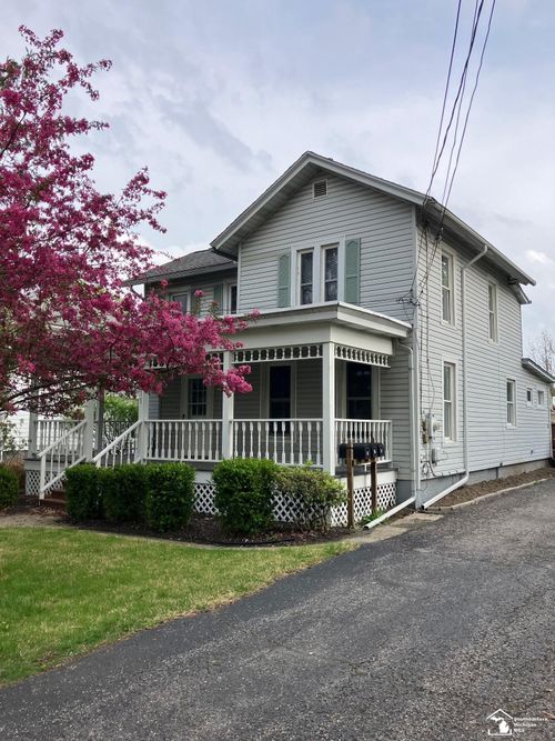 611 W Maumee St, Adrian, MI, 49221-2075 | Card Image
