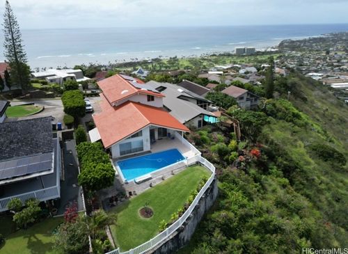 1728 Kumakani Loop, Honolulu, HI, 96821-1326 | Card Image