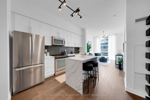 312-4011 Brickstone Mews, Mississauga, ON, L5B0J7 | Card Image