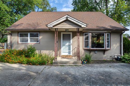 3916 Liberty Blvd, Westmont, IL, 60559-1108 | Card Image