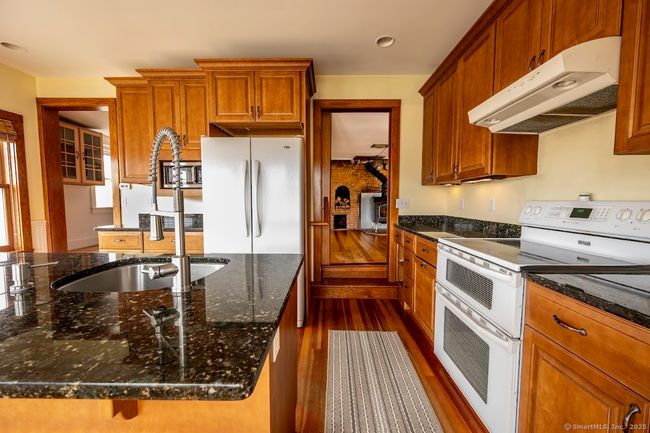 36 Maiden Ln, House other with 3 bedrooms, 2 bathrooms and null parking in Durham CT | Image 21