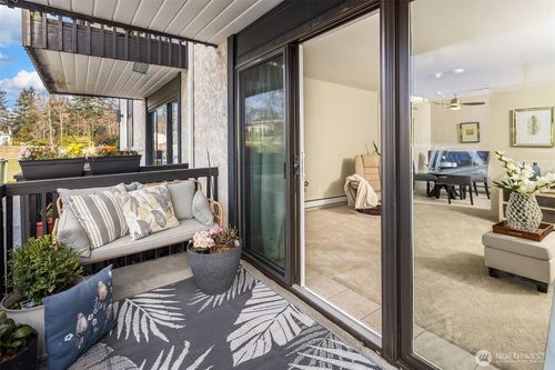 apt-218-19411 56th Ave W, Lynnwood, WA, 98036-5246 | Card Image