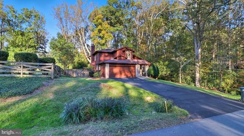 1803 Abbey Glen Ct, Vienna, VA, 22182-1969 | Card Image
