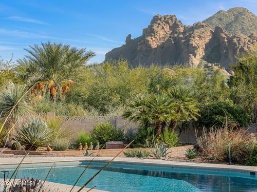3921 E San Miguel Ave, Paradise Valley, AZ, 85253-5060 | Card Image