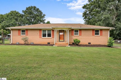 204 Friendship Ln, Anderson, SC, 29624-6221 | Card Image
