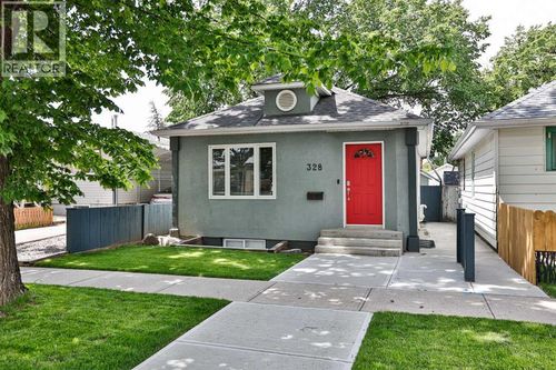 328 12c St N, Lethbridge, AB, T1H2M9 | Card Image