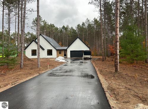 1689 Cascade Trl, Traverse City, MI, 49685 | Card Image