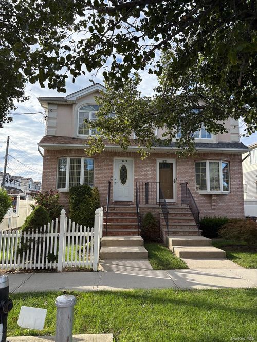 6629 Avenue N, Brooklyn, NY, 11234-5713 | Card Image