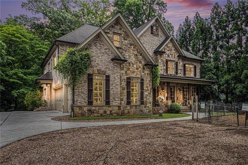3809 Wieuca Rd Ne, Atlanta, GA, 30342-4333 | Card Image