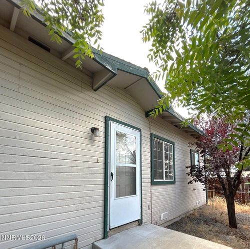 715 19th St, Sparks, NV, 89431-4311 | Card Image
