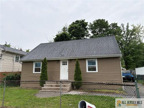94 Martin St, Somerset, NJ, 08873-3134 | Card Image