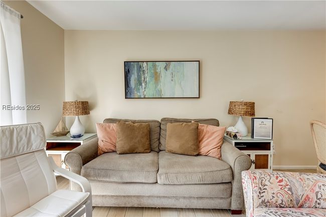 APT-17H - 45 Folly Field Rd, Condo with 2 bedrooms, 2 bathrooms and null parking in Hilton Head Island SC | Image 11