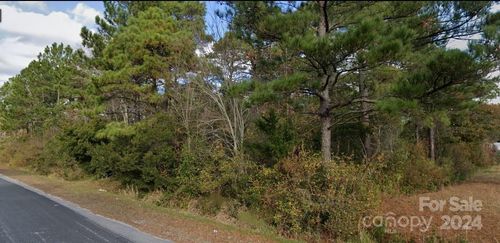 131 Canton St, Newport, NC, 28570-8174 | Card Image