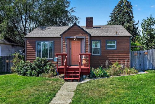 2811 N Crestline St, Spokane, WA, 99207-4808 | Card Image