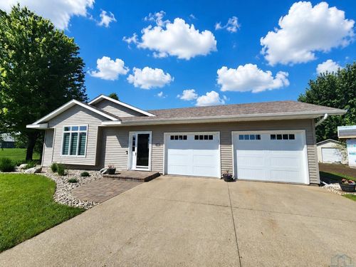 1165 6th Ave. Circle Ne, Sioux Center, IA, 51250 | Card Image