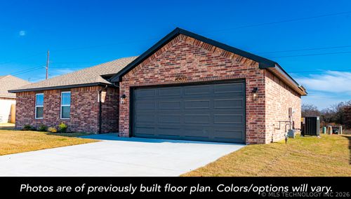 2502 W Center Street, Collinsville, OK, 74021 | Card Image