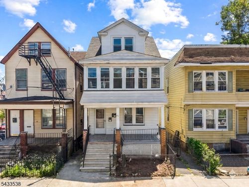 134 Dewey St, Newark, NJ, 07112-3393 | Card Image