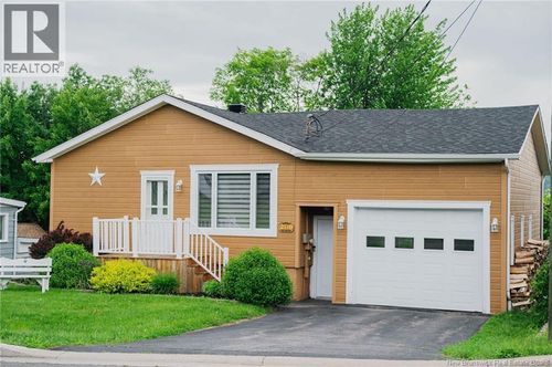 209 Rue St.Louis, Atholville, NB, E3N4C2 | Card Image