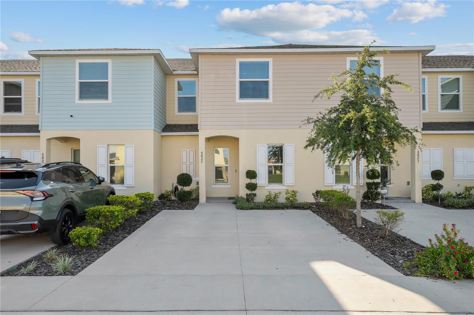 Coral Castle Dr, Kissimmee, FL 34746